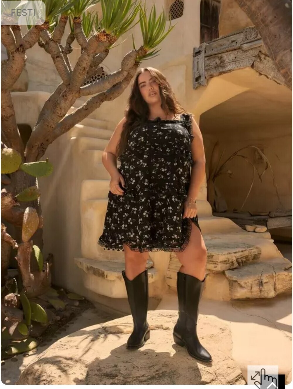 NWT TORRID 0X Festi Open Back Tiered Dress